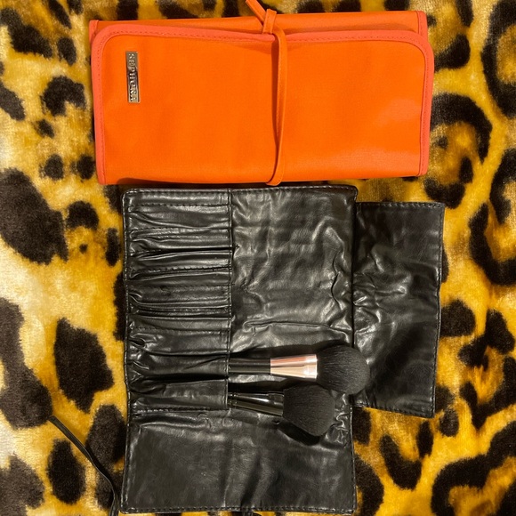 Sephora Makeup brushes & 2 cases 💋 - Picture 5 of 7